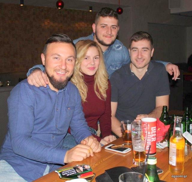 Τον κυνηγάει η γρουσουζιά!