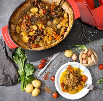 ΚΥΡΙΑΚΗ ΤΩΝ ΒΑΪΩΝ: Μπακαλιάρος με λαχανικά στη γάστρα