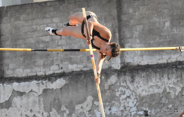 Η Κωνσταντίνα Λαθουρά αγωνίστηκε με τα μεγάλα ονόματα του επί κοντώ