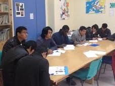 Μαθαίνουν ελληνικά σε αλλοδαπούς