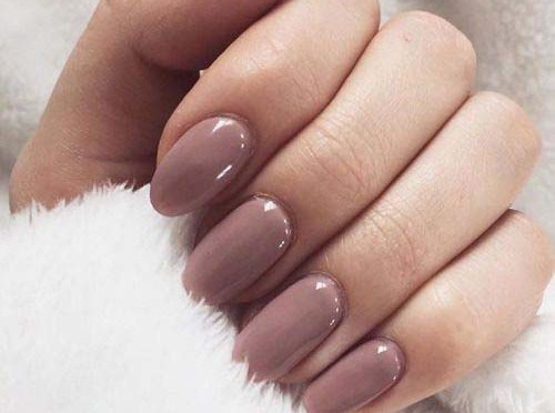 Το απόλυτο nail χρώμα για τον Σεπτέμβρη!