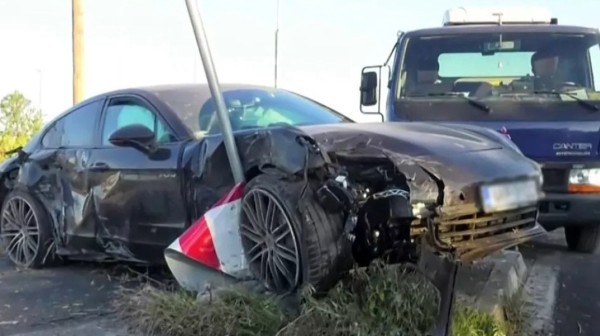 Τροχαίο με δυο τραυματίες προκάλεσε πόρσε που ανήκει σε 45χρονη ιδιοκτήτρια κέντρου αισθητικής