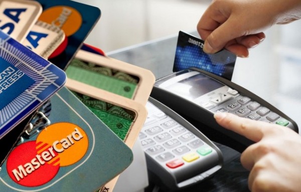 Έρχονται αλλαγές στο χτίσιμο του αφορολόγητου με ... πλαστικό χρήμα