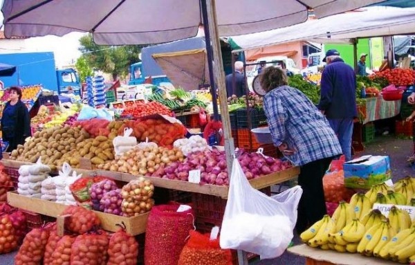 ΚΟΝΙΣΤΡΕΣ: Φορείς κατηγορούν το δήμο για τους χειρισμούς του στο θέμα της λαϊκής