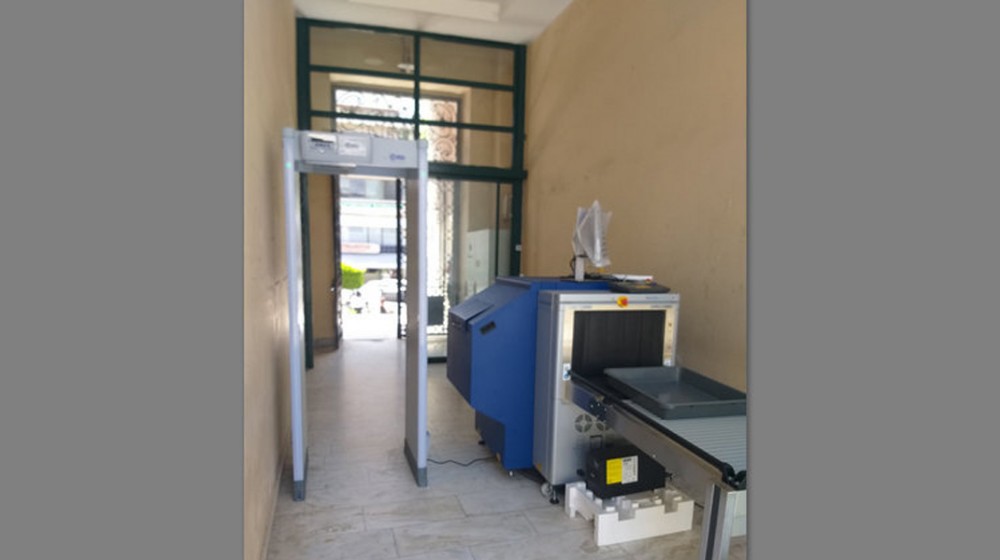 ΔΙΚΑΣΤΗΡΙΑ ΧΑΛΚΙΔΑΣ: Τέθηκε σε λειτουργία η μαγνητική πύλη ανίχνευσης αντικειμένων
