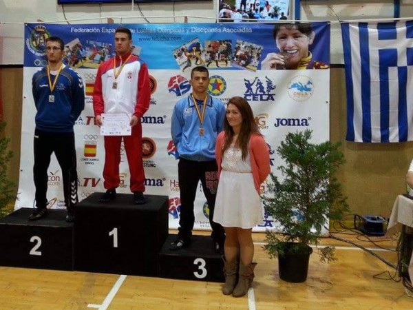 Μεσογειονίκης ο Κώστας Βάχλας