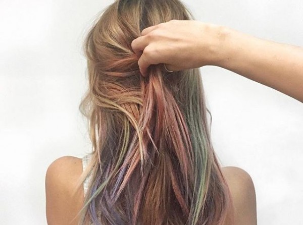 Palm Painting: Η νέα μόδα στα μαλλιά