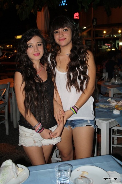 Τα μαλλιά μου κάνω μπούκλες