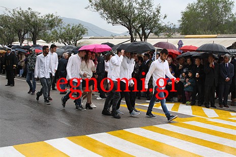 ΚΑΙΡΟΣ: Παρέλαση με κύμα κακοκαιρίας και τσουχτερό κρύο