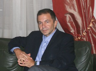 Εκλέχτηκαν δύο Κωνσταντίνοι και μία Ελένη