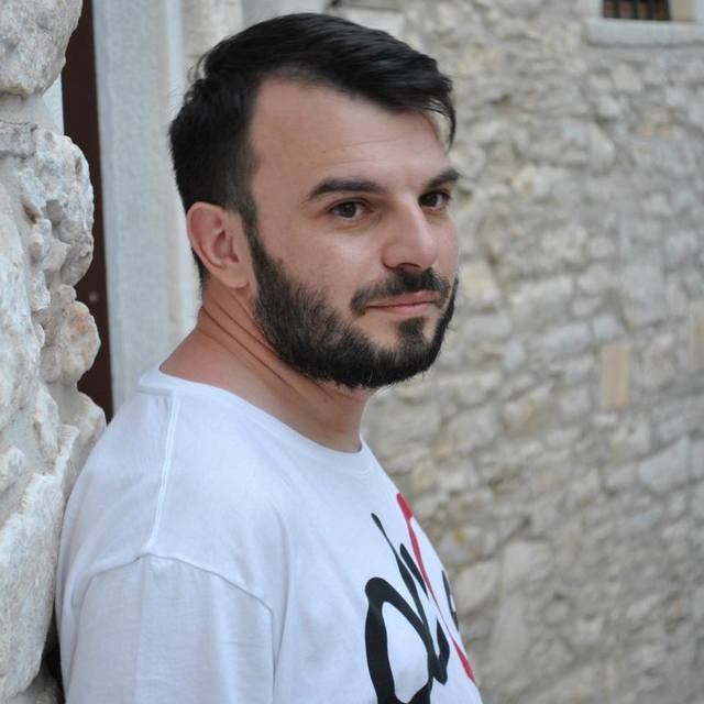 Δεν το σηκώνω, τράπεζα θα είναι