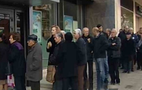 Οι συνταξιούχοι να πληρώνονται πριν τις δόσεις ΕΝΦΙΑ και εφορίας