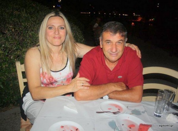 Ζεστή η αγκαλιά της