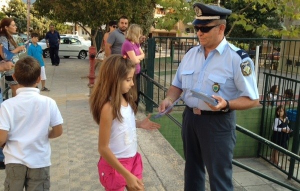 Φάρσα με ναφθαλίνες σε σχολείο