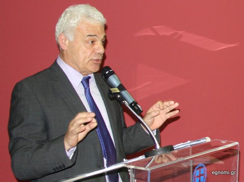 Συμπαραστάτης ο Eλληνικός