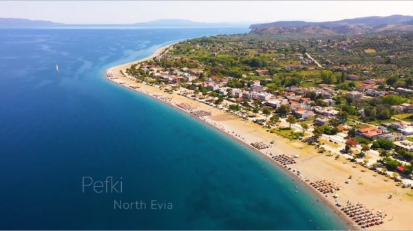 ΠΕΥΚΙ - ΑΣΜΗΝΙΟ: Ατελειώτη παραλία, πολλές επιλογές για διασκέδαση και ένα ψαροχώρι για πιο ήρεμες καταστάσεις