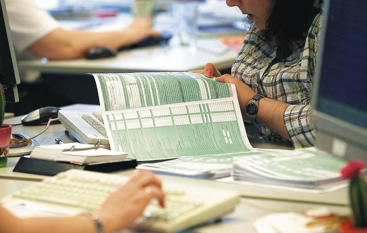 Aπεργούν και οι εφοριακοί