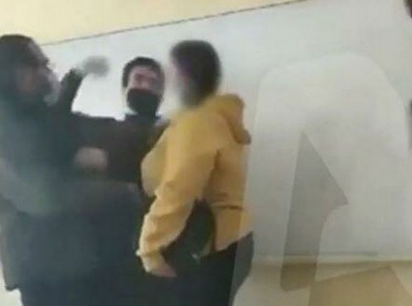 Απολύθηκε ο καθηγητής που χτύπησε μαθήτρια σε ΕΠΑΛ (VIDEO)