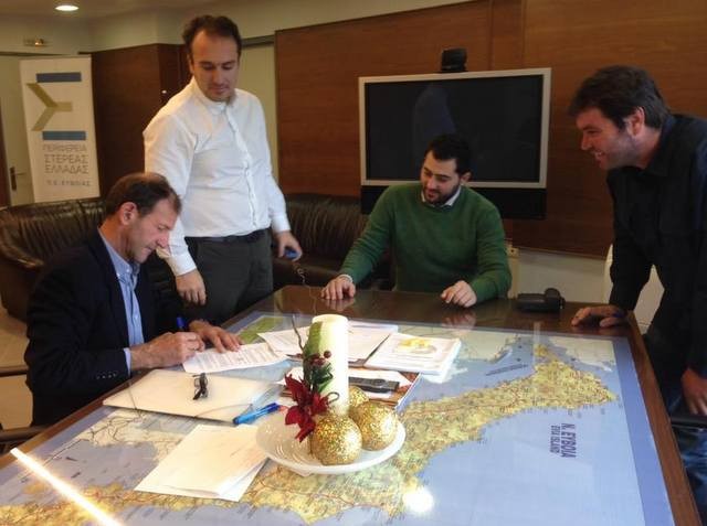 Έπεσαν οι υπογραφές για παραχώρηση έκτασης σε ρητινοσυλλέκτες της Λίμνης