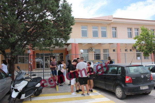 ΠΑΝΕΛΛΗΝΙΕΣ ΧΑΛΚΙΔΑ: Πρεμιέρα με χαμόγελα από τους μαθητές