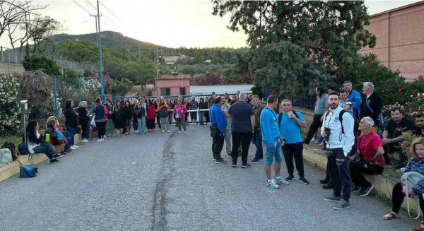 HQF ΜΙΜΙΚΟΣ: Οι εργαζόμενοι γιoρτάζουν απλήρωτοι τον Δεκαπενταύγουστο