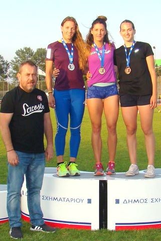 ΓΣ ΝΕΑΠΟΛΗ: Η Εφη Θεοδώρου γύρισε με το χρυσό μετάλλιο από το Σχηματάρι