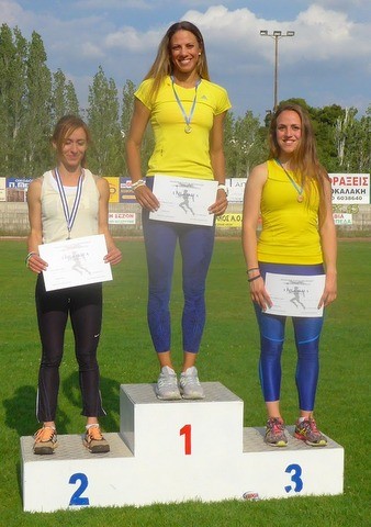 Η συνήθεια του βάθρου που έγινε λατρεία για την Δήμητρα Φραντζή