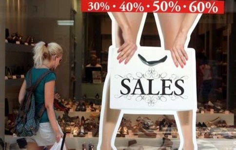 Ξεκινούν το Σάββατο οι εκπτώσεις