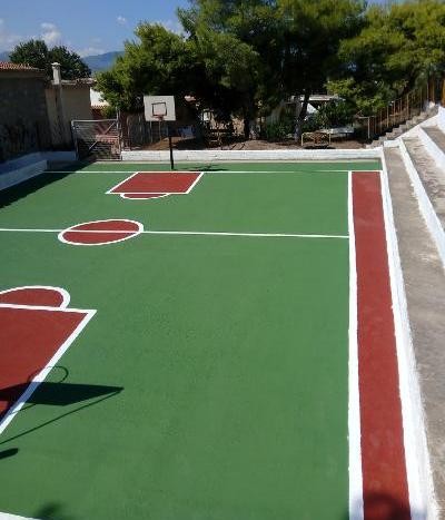 Οι γονείς έφτιαξαν το γήπεδο μπάσκετ στο 16ο Δημοτικό Σχολείο Χαλκίδας