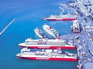 Κλειστά τα λιμάνια μέχρι την Τρίτη