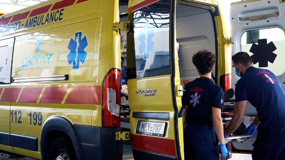 Οδηγός οχήματος χωρίς δίπλωμα παρέσυρε και σκότωσε 71χρονο δικυκλιστή - Νεκρός και ο συνοδηγός του ΙΧ