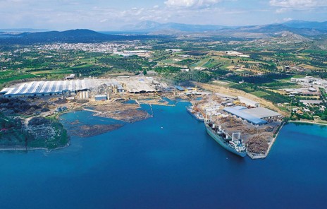 Kόντρες και νέες απολύσεις στη ΣEΛMAN