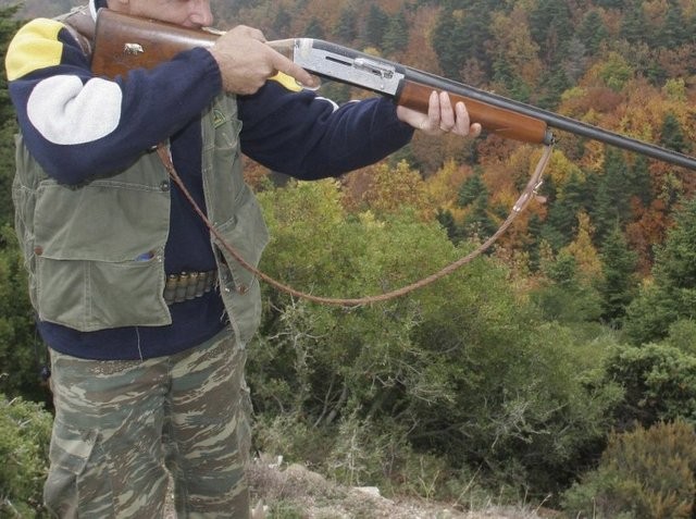 Ανανέωση αδειών κατοχής κυνηγετικών όπλων