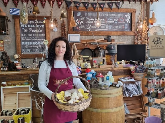 ΜΑΝΙΤΑΡΙΑ ΔΙΡΦΥΣ: Η εταιρία που κάνει γνωστή την Εύβοια με τα εκλεκτά προϊόντα της (video)