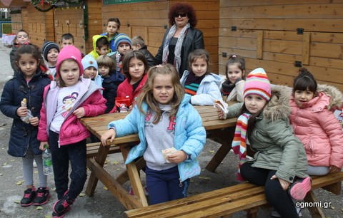 Βόλτα στο Χριστουγεννιάτικο χωριό