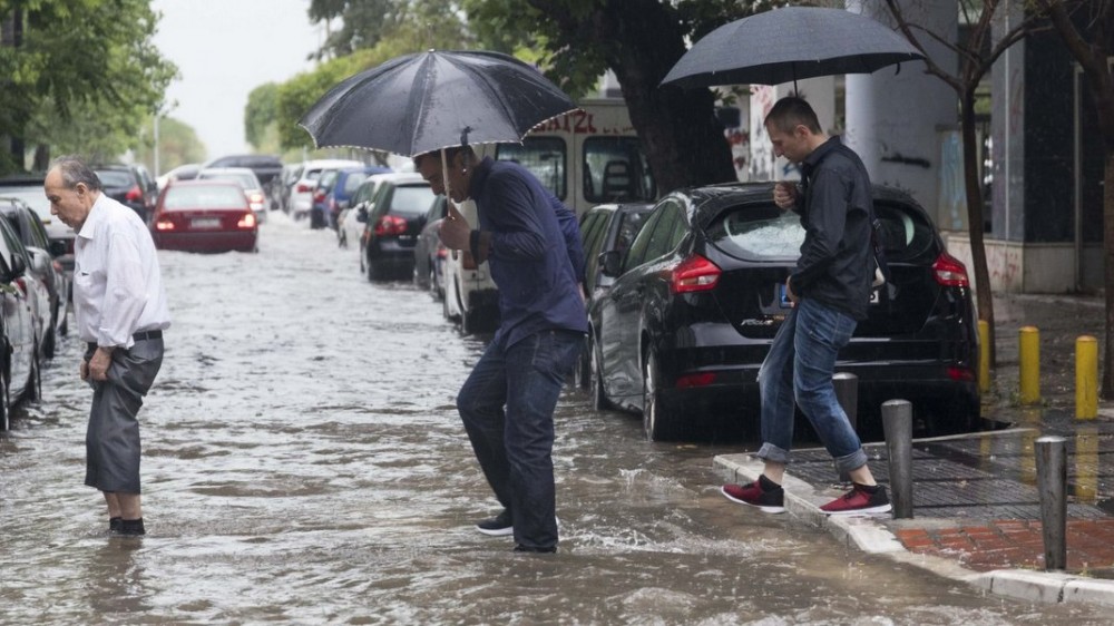 Ερχεται η κακοκαιρία Bora με ισχυρές βροχές και καταιγίδες - Θα πλήξει και την Εύβοια