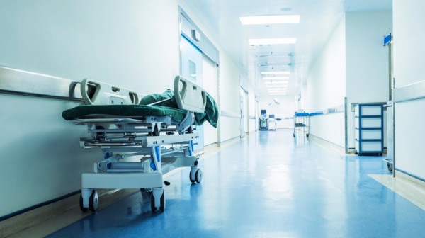 Νοσηλεύτριες έδωσαν λάθος φάρμακο σε 22χρονη και έπαθε αλλεργικό σοκ