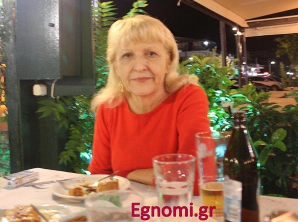 Με θάλασσα και ουζάκι απολαμβάνει τις τελευταίες μέρες του καλοκαιριού