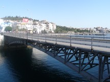 Κλείνει η γέφυρα