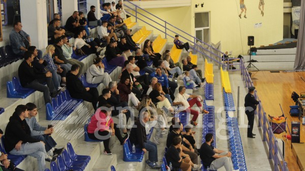 Αγχώθηκε η Αρτάκη, το ...σόι σου, οι Χαλκιδέοι και οι Δαφνιώτες