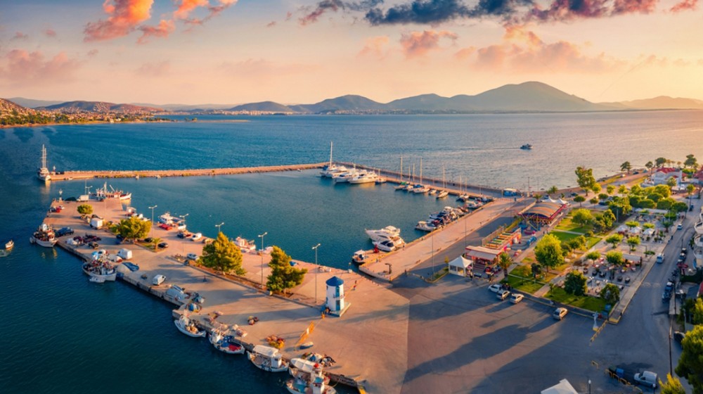 ΑΡΤΑΚΗ: Αρχοντική ομορφιά και αυθεντικοί ψαρομεζέδες!