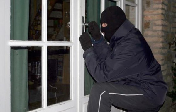 Στη φάκα δύο Αλβανοί για σωρεία κλoπών