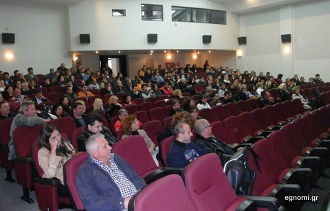 Ομιλία με αιχμές κατά της κυβέρνησης