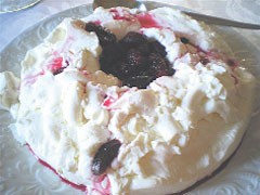 Κρέμα με φρούτα του δάσους