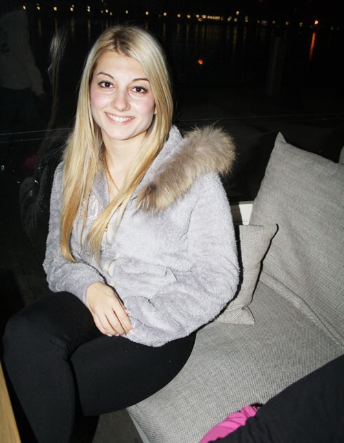 Μ' αρέσει να μη λένε πολλά