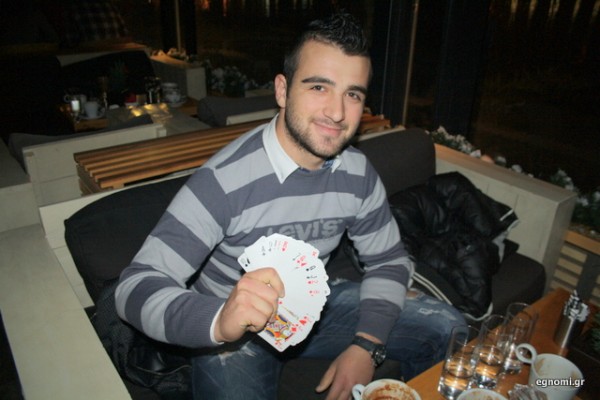 Κερδίζει σε όλα ο Νίκος