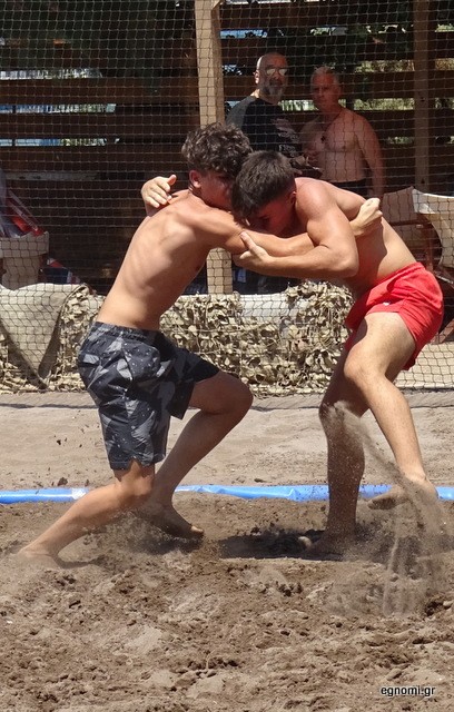 ΠΟΠ ΧΑΛΚΙΔΑΣ: Διοργάνωσε πανελλήνιους αγώνες πάλης στην άμμο (Φωτογραφίες)