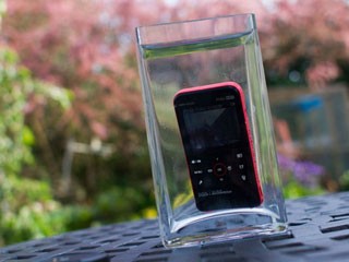 Aδιάβροχη φωτογραφική μηχανή