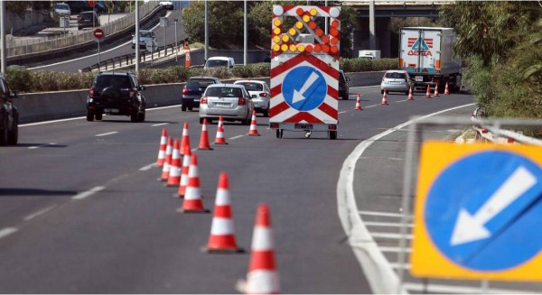 Αποκλεισμός της αριστερής λωρίδας κυκλοφορίας της Εθνικής Αθηνών- Λαμίας στο ύψος του Ωρωπού