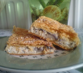 Μανιταρόπιτα με σφολιάτα